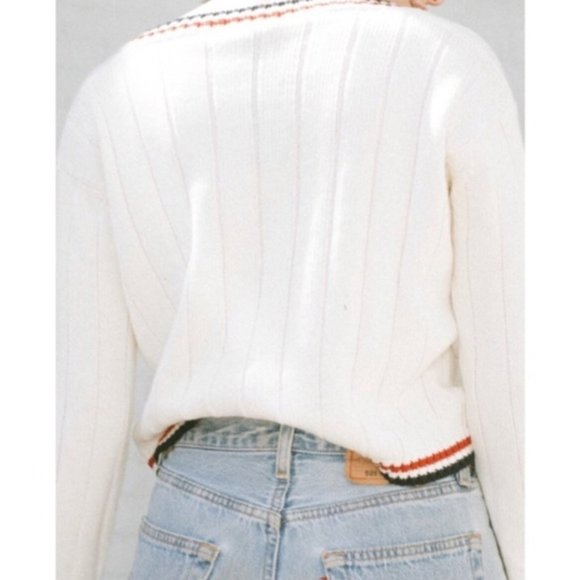 Brandy Melville Nicole Sweater - Picture 3 of 7